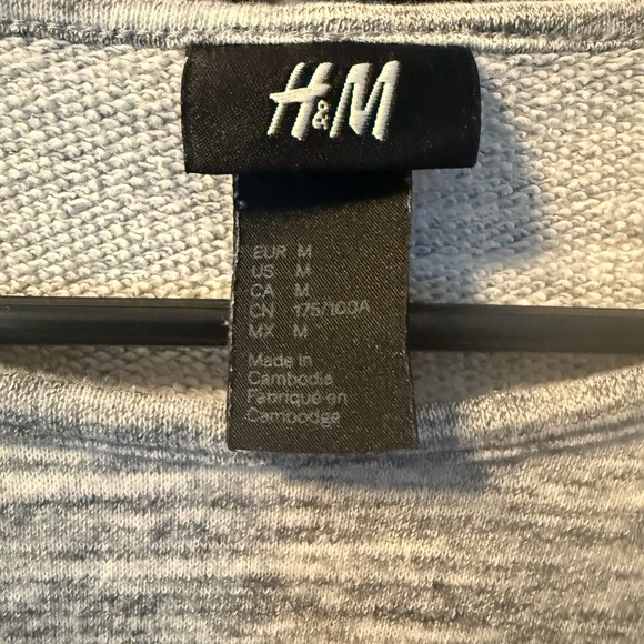 H&M Women’s Gray Marled Knit Long Sleeve Pullover Top Size M - Picture 3 of 4